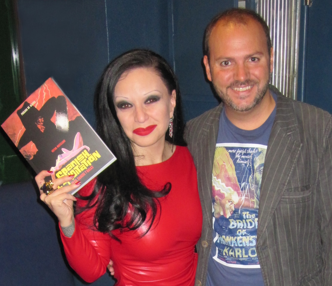 Víctor Matellano con Alaska presentando Spanish Exploitation